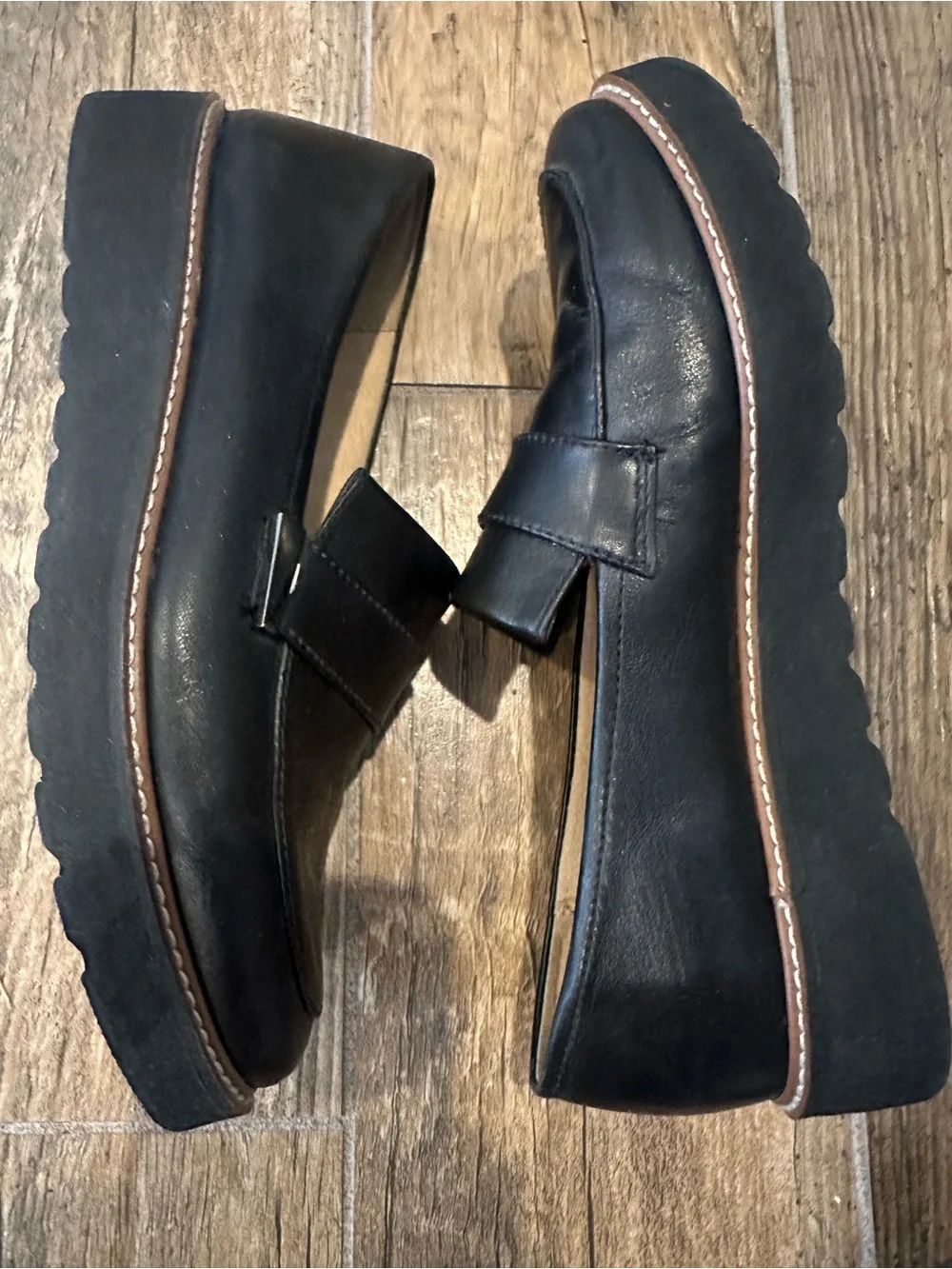 Naturalizer Black Leather Slip-On Penny Loafers for Women